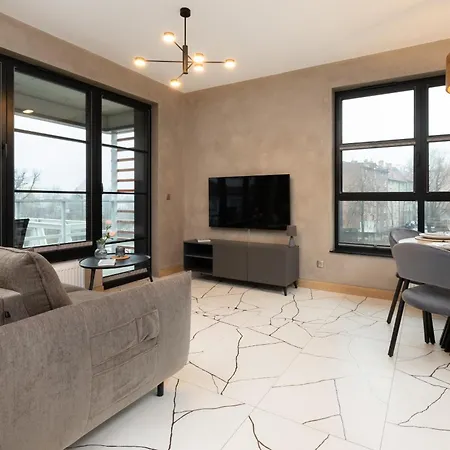 Loft Near The Old Town Parking & Balcony By Renters Gdansk